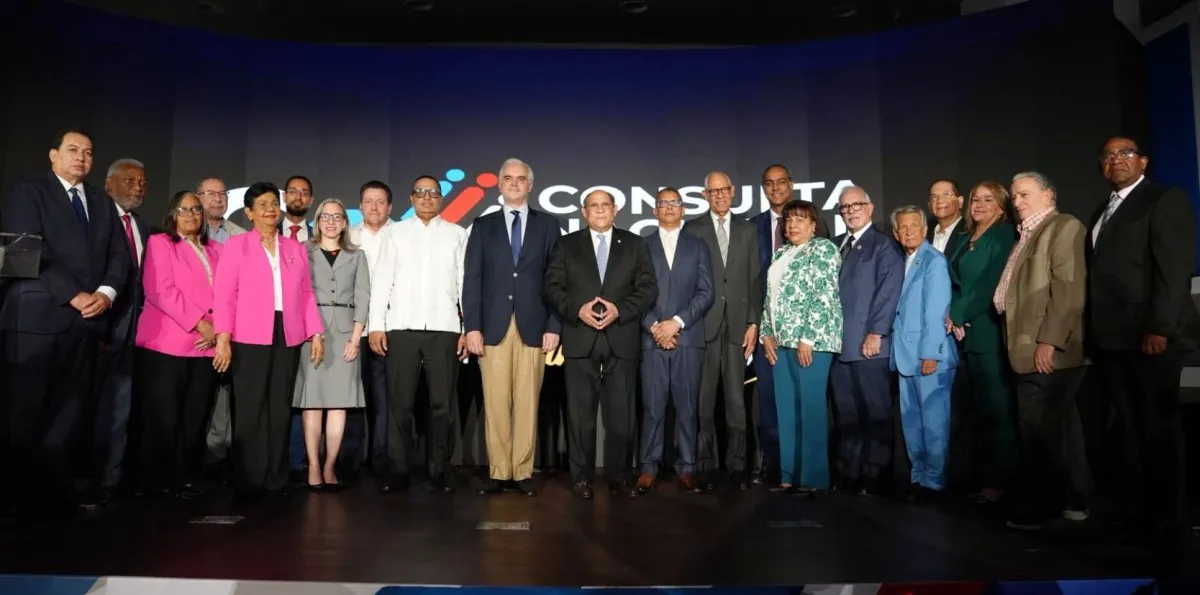 Consulta nacional plantea renovar educación en República Dominicana