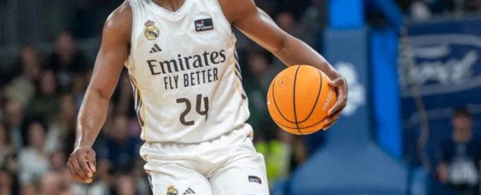 ¿Cuáles dominicanos se han destacado en la Euroliga de básquet?