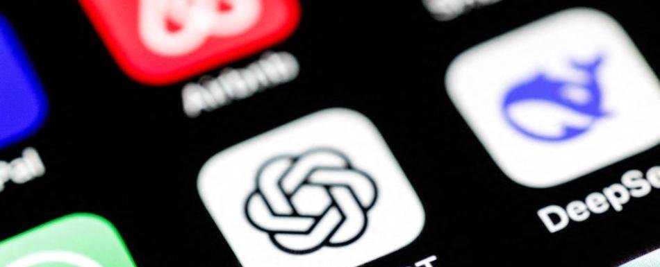 Comienzan a probar anuncios en ChatGPT en EEUU