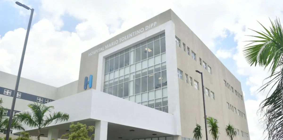 Mujer denuncia que su madre murió llorando por medicamento y hospital Mario Tolentino Dipp da su versión