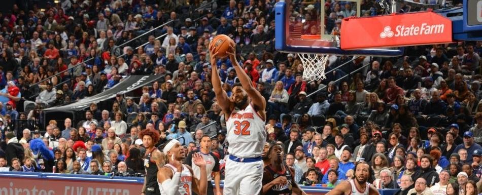 Karl Towns asume liderato de rebotes en la NBA