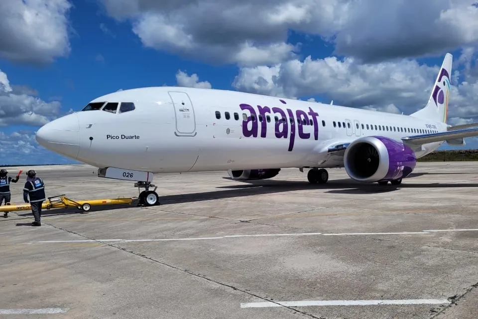 Arajet honra a Santiago con su aeronave «Pico Diego Ocampo»