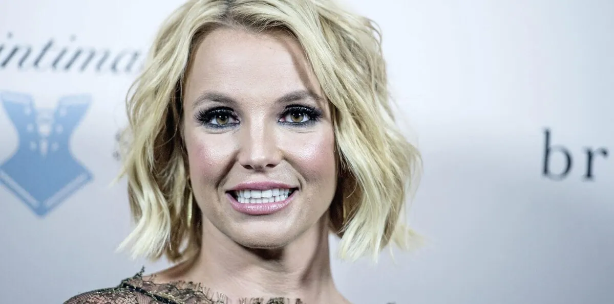 Britney Spears ingresa en rehabilitación tras detención por conducir ebria