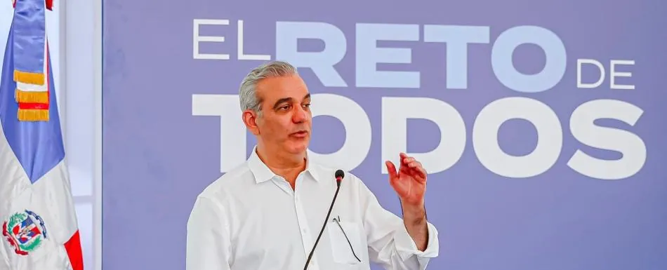 Presidente Abinader pide respaldar inicio de nuevo año escolar
