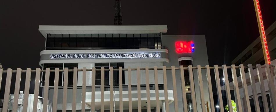 Se registra incendio en el sistema 911 de Santo Domingo