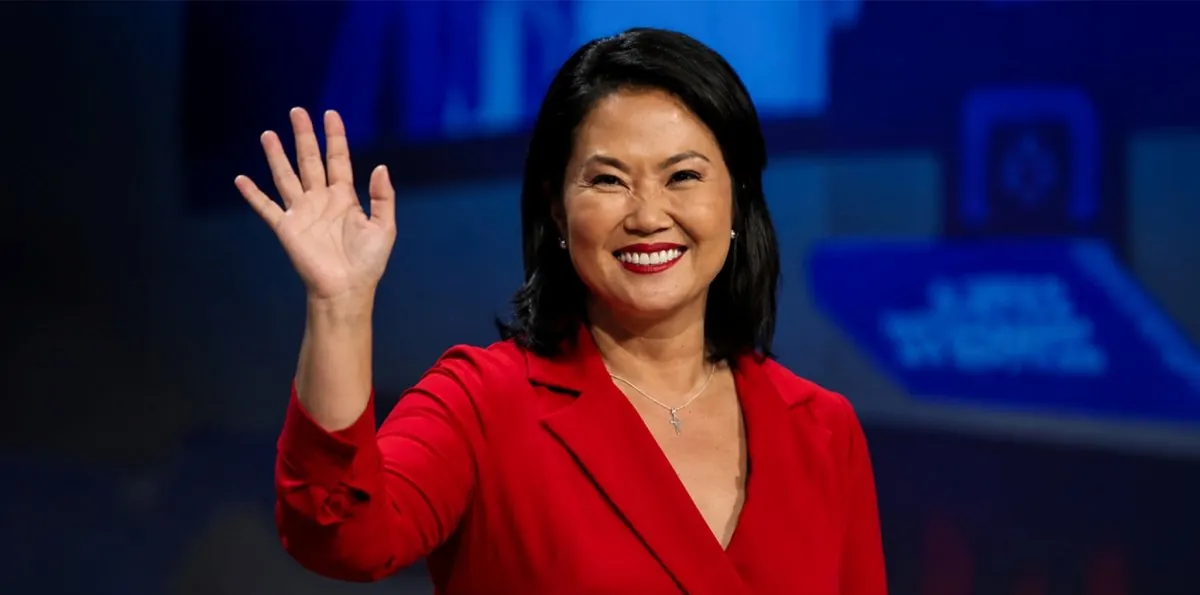 Proclaman Keiko presidenta Perú