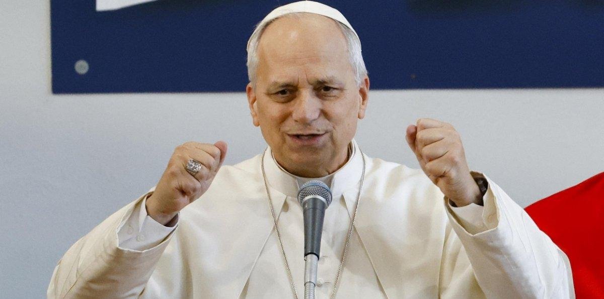El papa pide buscar soluciones sin armas