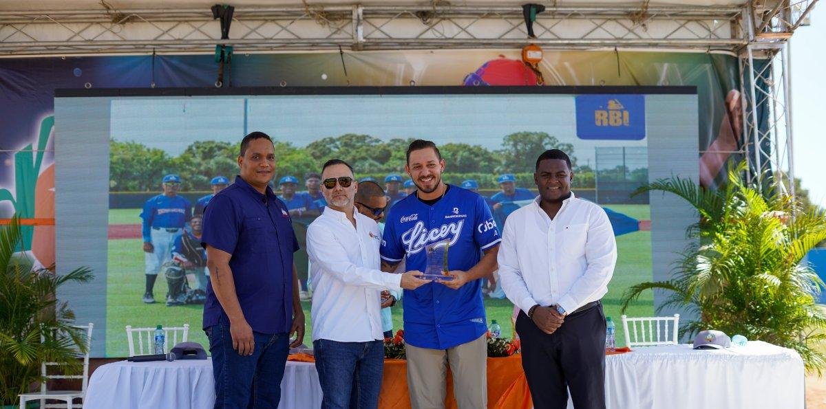 Inauguran XI Torneo RBI Barahona dedicado a Henry González