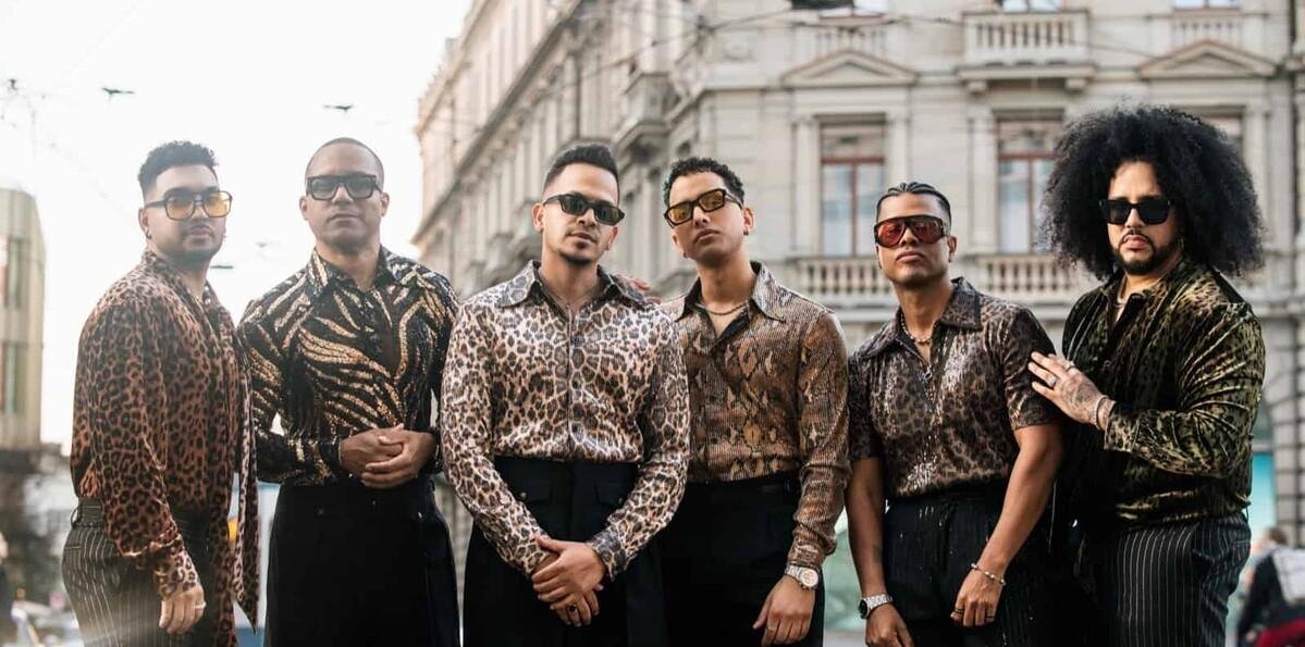 Grupo Extra estrena "Dime lo que te pasó"