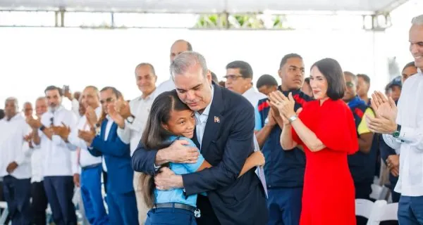 Más de 2 millones estudiantes inician año escolar 2026-2027