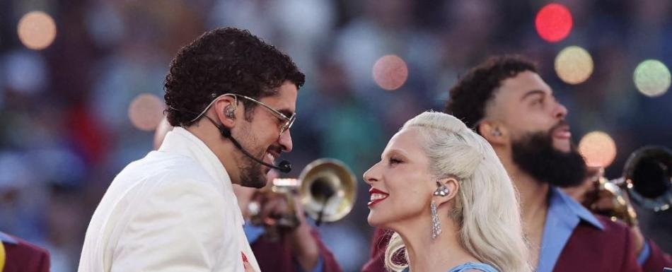 Bad Bunny le recuerda a Trump el poder latino
