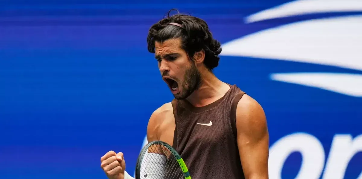 Carlos Alcaraz regresa al US Open con una victoria contundente